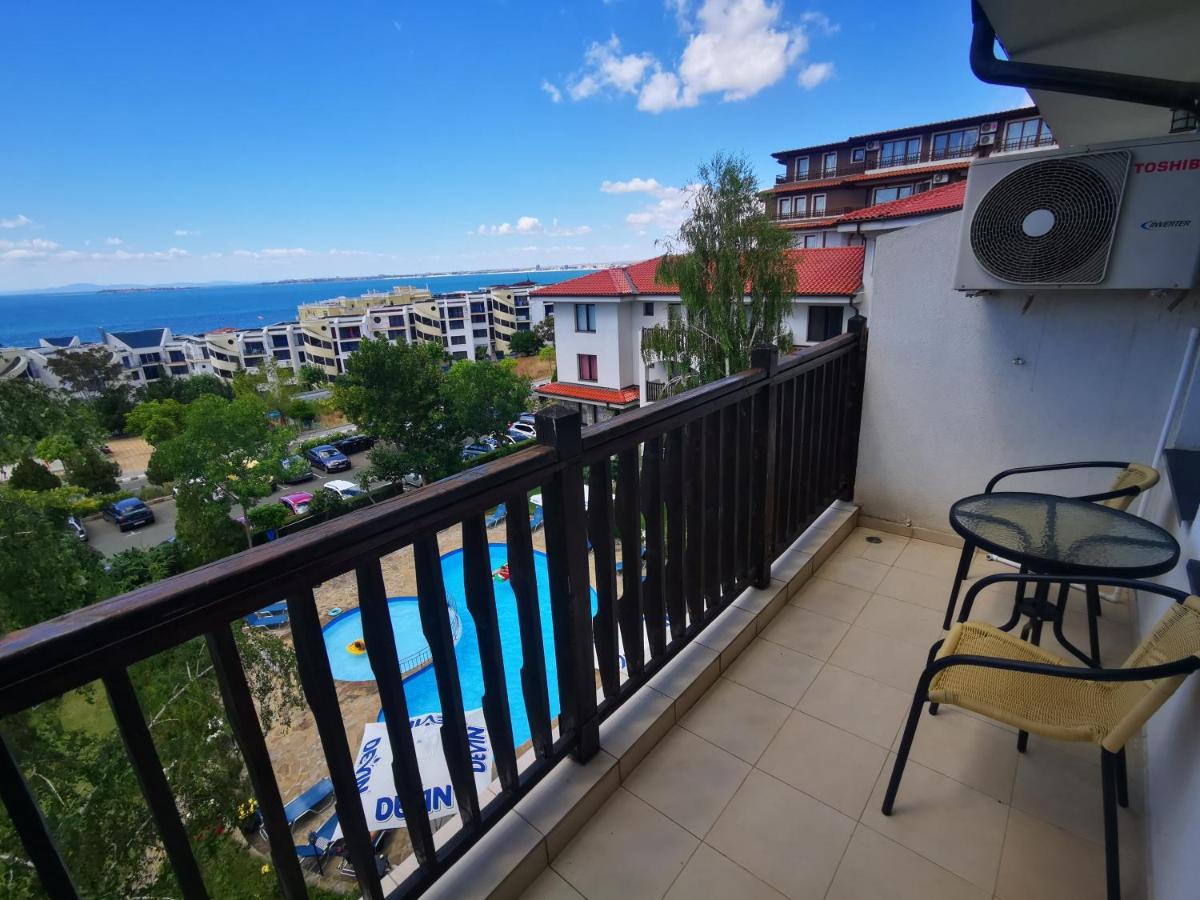 Marina Delfin Apartments - Top Location & Pet Friendly Sveti Vlas Exterior foto